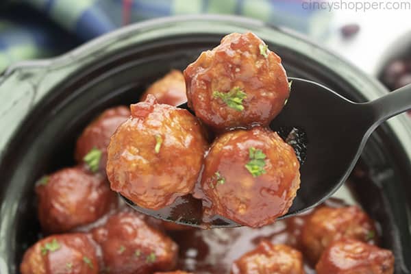 Appetizer meatballs on a spoon