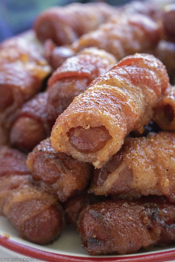 Appetizer smokies with bacon wrap