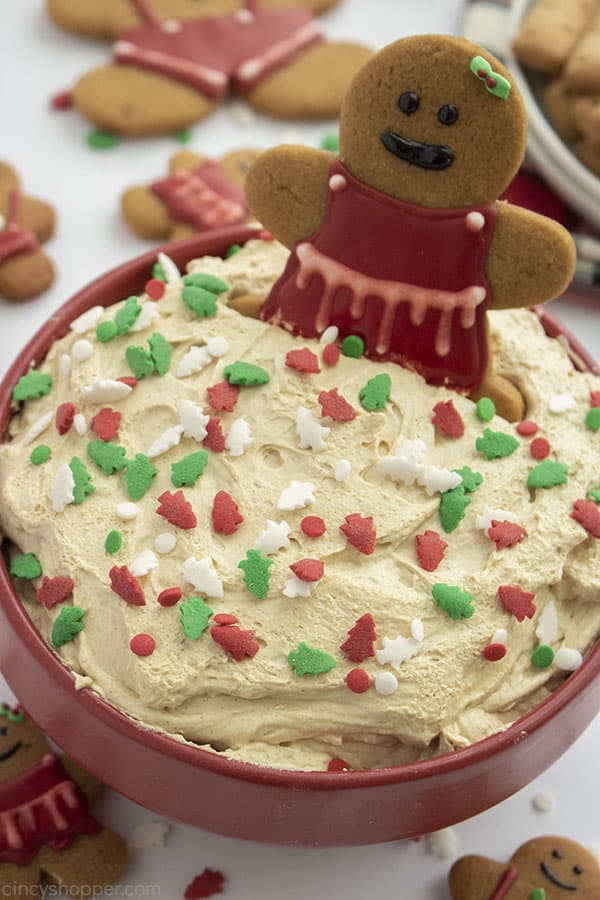 Gingerbread Cheesecake Dip in a bowl