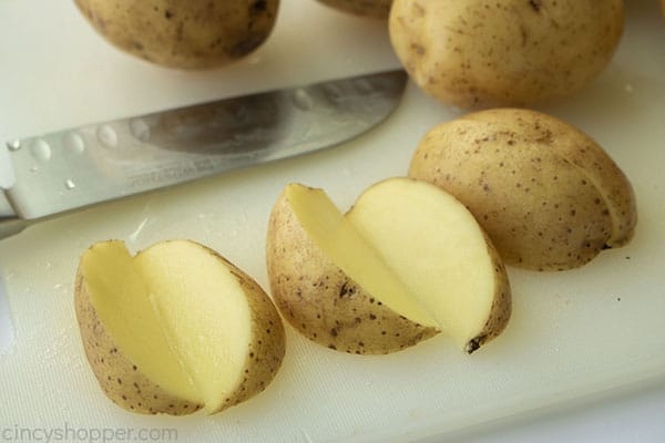 Cutting potato wedges