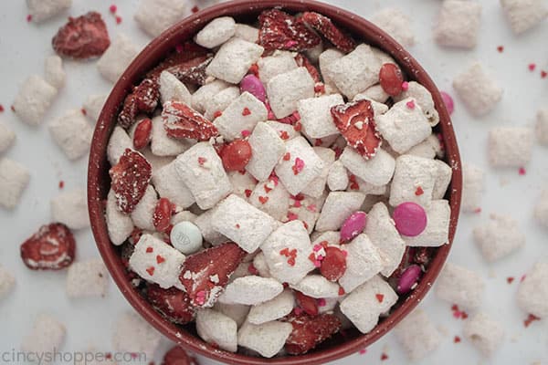 Strawberry Muddy Buddies in a bowl