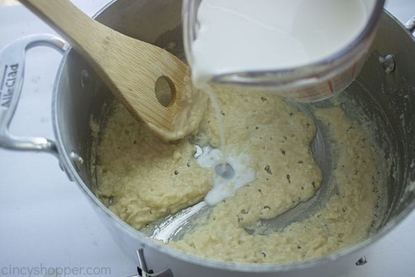 Adding milk to Bechamel