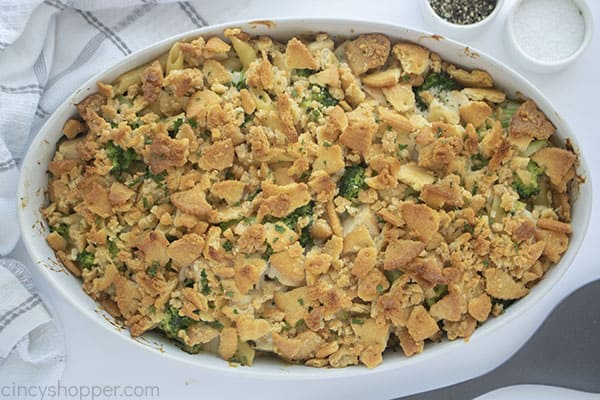 Casserole with Chicken and Broccoli alfredo