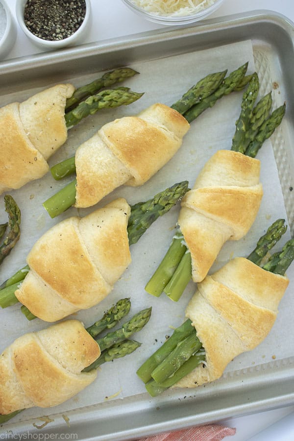 Crescent Appetizer Asparagus bundles