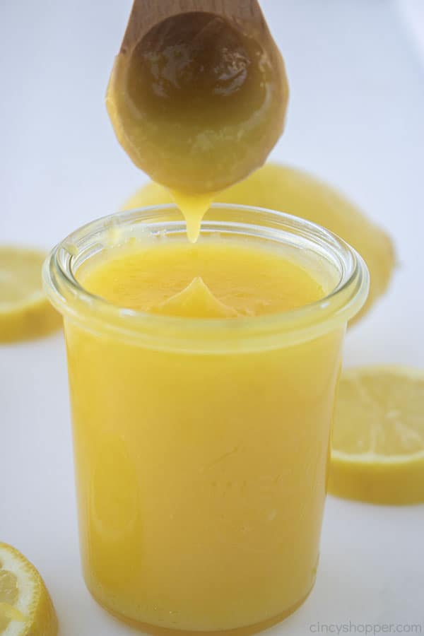 Lemon filling on a spoon