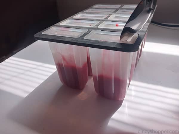 https://cincyshopper.com/wp-content/uploads/2021/04/Peach-Raspberry-Popsicles-9.jpg