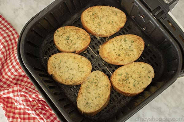 Toasted bread in air fryer