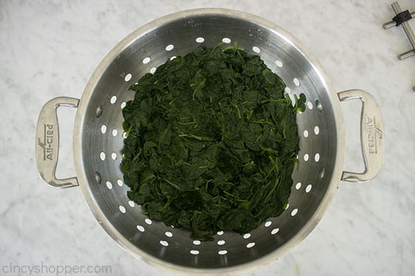 Spinach in a colander 