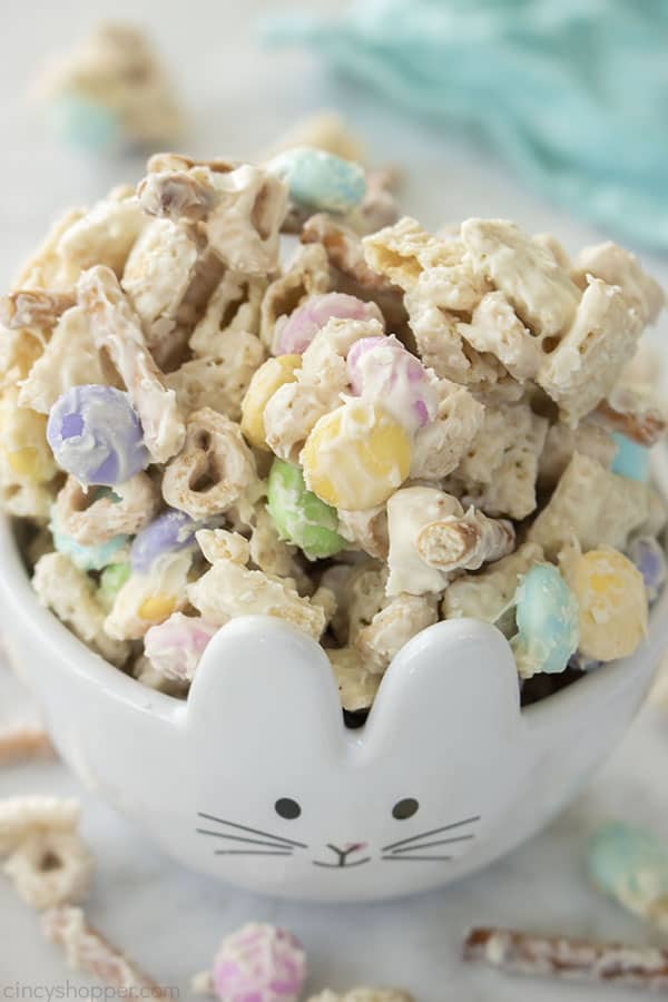 Easter Snack Mix Bunny Bait in a bowl