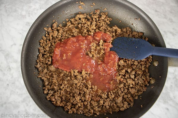 Salsa added to ground beef mixture