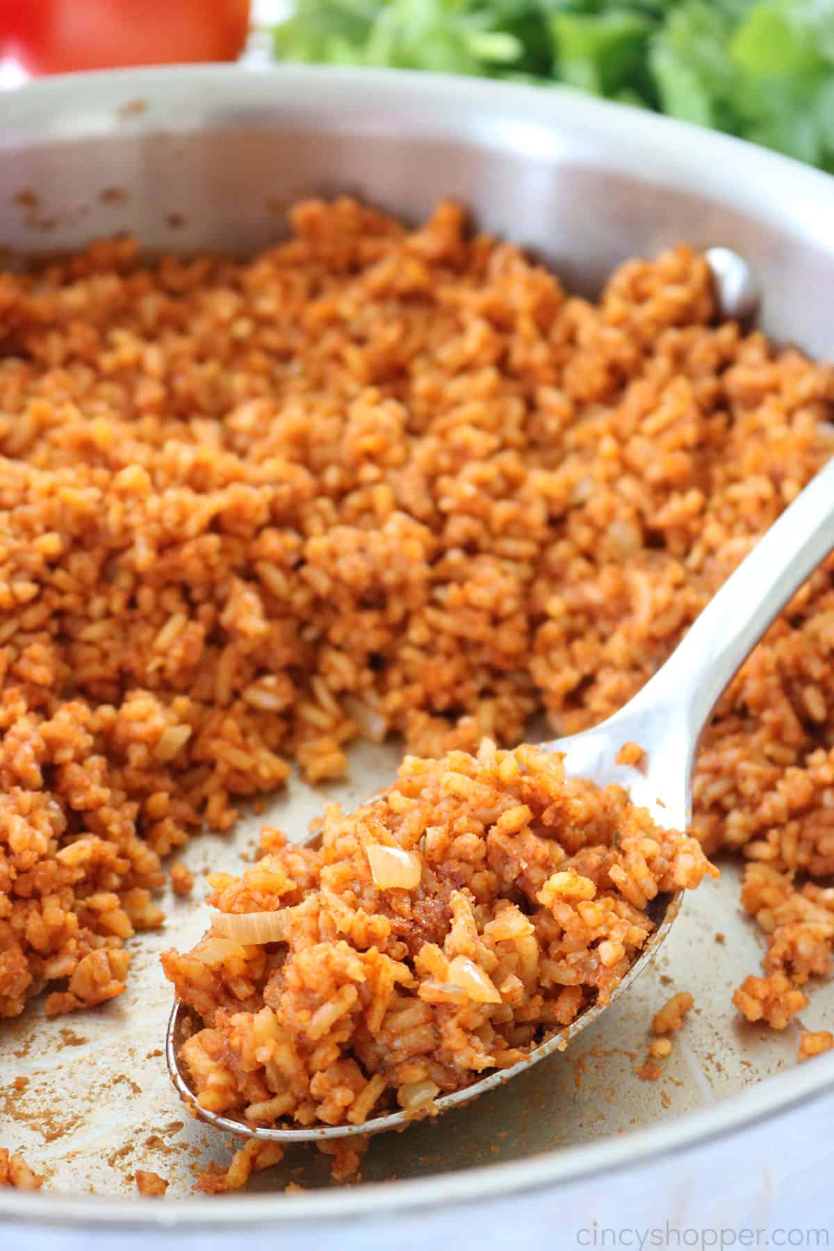 Easy Spanish rice in a pan.