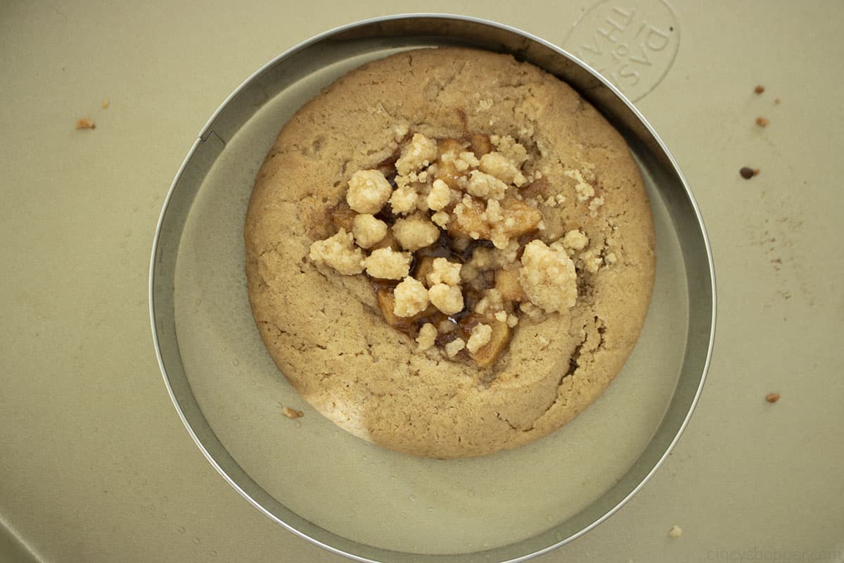 Large cookie ring "ringing" freshly baked apple cookie.