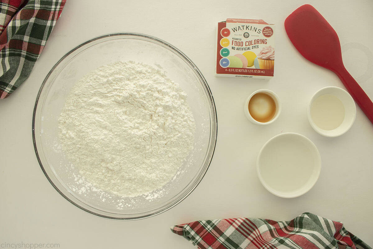 Ingredients to make Cookie icing- that hardens.